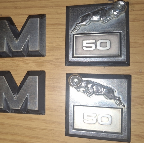 RAM 50 80's Dodge Front Fender Emblems - Picture 5 of 5